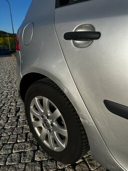 Volkswagen Golf V 1.4 FSI, 66 kW, r.v. 2004 – STK do 12/2026 - 9