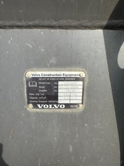 Volvo L30G - 9