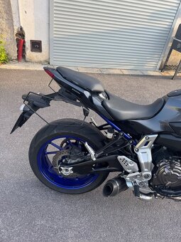 Yamaha MT07 - 9