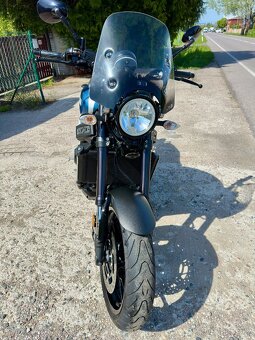 Yamaha Xsr 900 - 9