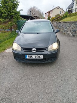 Volkswagen golf 1,6 FSI - 9