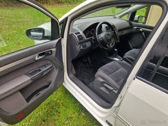 Volkswagen Touran, VW Touran 2.0 TDI Highline - 9