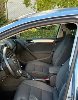 VW Golf VI MATCH 1.2 TSI 77Kw, SERV. KN., VÝHŘEV SEDAČEK - 9