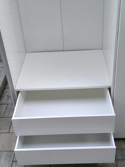 Prodám šatní skříň IKEA PAX - 9