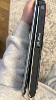 Acer notebook a další - 9