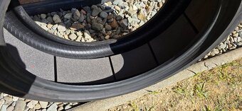 245/45/19 Pirelli P ZERO 102Y - 9