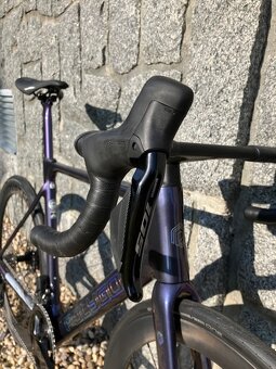 Nové kolo - 77.999 Kč vzorek HELIOS A7X - UCI, 105Di2 - 9