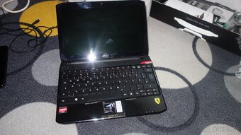 Ferrari Acer one - 200 》 komplet balenie 》laptop 》 notebook - 9