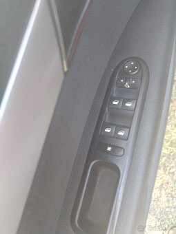 Peugeot 407 sw 2.0 hdi 2010 ND nebo oprava - 9