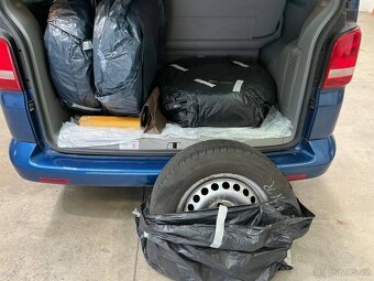 VW Multivan T5 2.0 TDI 103kW,7.sedadel,Webasto,Tažné,Comfort - 9