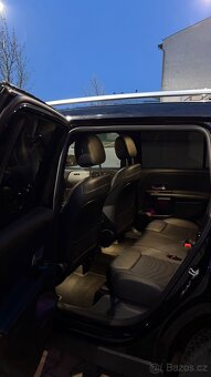 MERCEDES GLB 180D - 9