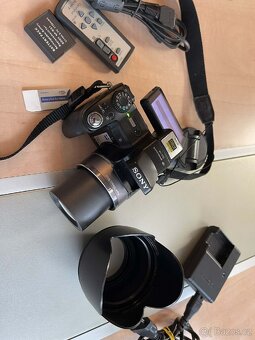 Fotoaparát značky SONY Model: DSC-H9 - 9