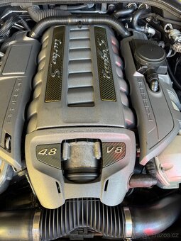 Porsche Panamera turbo S 550ps - 9