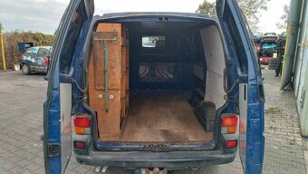 VW transporter t4 2.5tdi 65kW typ AJT - 9