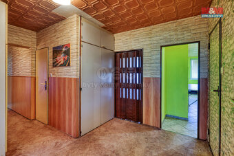 Prodej bytu 4+1, 85 m², Hostomice, ul. Dobříšská - 9
