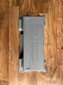 Rohde Black URE3 350.5315.03 RMS Špičkový voltmetr DC - 9
