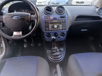 Ford fiesta 1.3 rok 2009 - 9