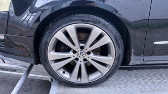 Vůz na náhradní díly VW Passat B6 kombi 2007 BMR JMA LC9X - 9