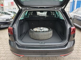 VW Passat B8 Variant Elegance 2.0 TDI 110kW Facelift Matrix - 9