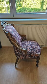 Starožitný nábytek - 9