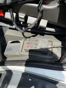 Kamion přepravník na koně - 9