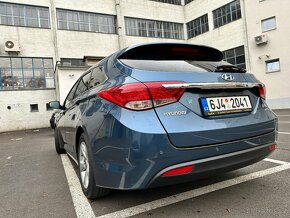 Hyundai i40 combi premium - 9