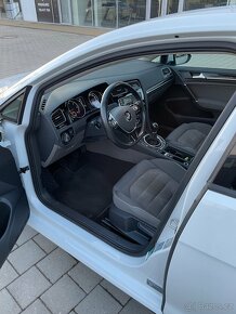 Prodám VW Golf VII, konec 2015 model 2016, 1.6 TDI 81kw - 9