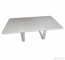 ROSENTHAL bílý psací stůl, jasan - masiv, PC 120 tis. Kč - 9