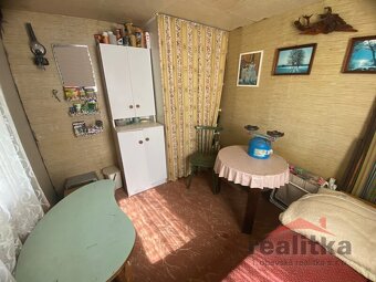 Prodej chatky s terasou 15,2 m2 a přenechání pronájmu zahrád - 9