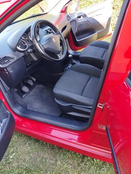 Prodám peugeot 207 - 9
