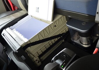 Volvo FH500 Low Deck - tahač návěsů - 9