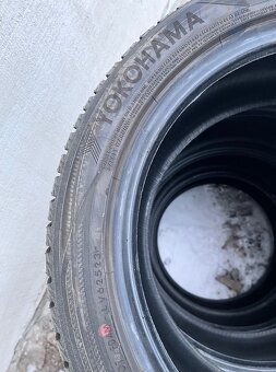 215/50 R17 95V Yokohama - DOT 2023 - 9