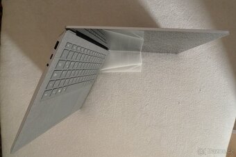 Microsoft Surface Laptop 5 8GB RAM/256GB - 9