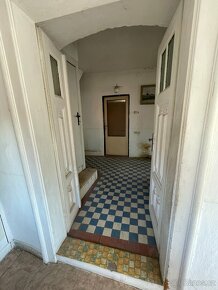 Prodej malé zemědělské usedlosti 100 m² s pozemkem 617 m² - 9