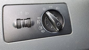 ŠKODA FABIA 1.4 MPI, 50kW, r.v.2000, SLEVA - 9