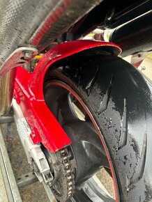 Rozprodam Honda VTR 1000F Firestorm na nahradni dily - 9