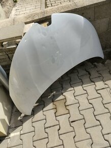 Renault Zoe- nárazník zadní, LP dveře ,světlo,pravý blatník - 9