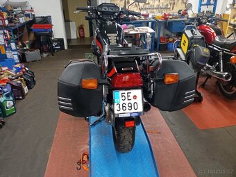 Honda VF 750 s - 9