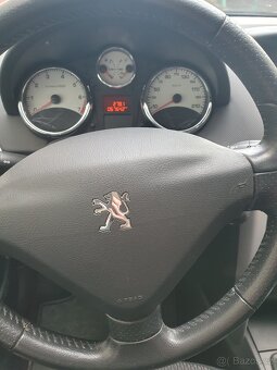 Peugeot 207 1.4 54kw r.v.2011 1.majitel Klimatizace - 9