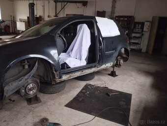 Prodám VW Golf V - upraveno na MK5 - 9