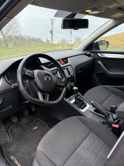 Škoda Octavia 3 Combi 2.0 TDI 110 kw 4x4 2014 - 9