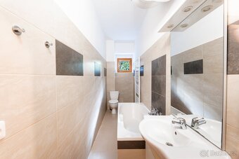 Prodej bytu 2+1 43 m2, Praha - Karlín, ev.č. 00058 - 9