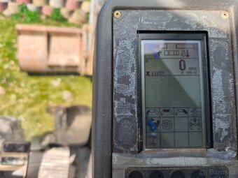 kolový bagr-rypadlo - 9