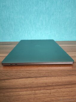 MacBook Pro 15 A1707 | i7 • 16GB • 512GB - 9