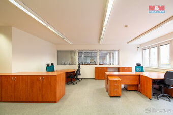 Prodej kancelářského prostoru, 401 m², Praha 10 - Hostivař - 9