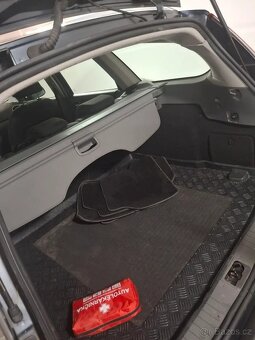 Ford Focus kombi 1,8 92kW Titanium, benzín a E85 - 9