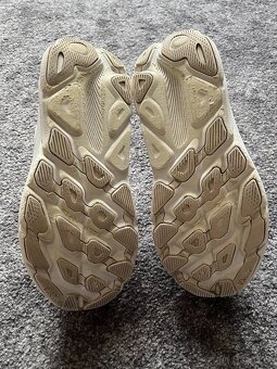 9x Pánské běžecké sportovní boty Hoka - 9