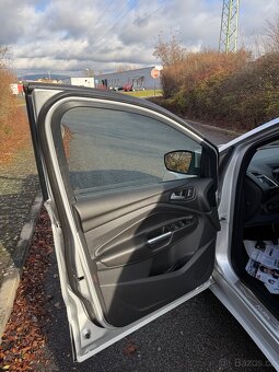 FORD KUGA TITANIUM 4x4 2.0 TDCi 110kW, 1 MAJITEL, SERVISKA - 9