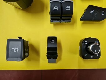 Ovladace vypinac svetiel a stahovanie okien  SKODA VW - 9