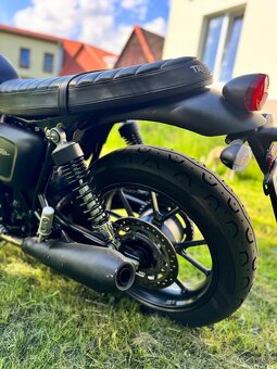 Triumph Street Twin - 9